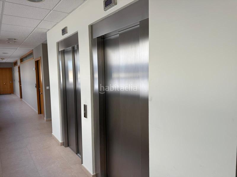 Foto 3ee6130f-eda8-4b96-b92b-af63116023e7. Miete büro in Beniparrell