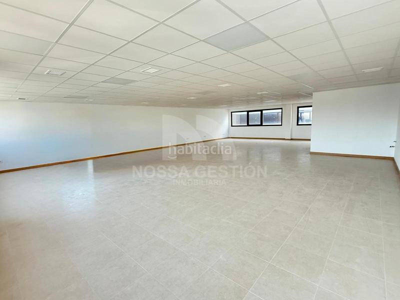 Foto 6a574fb9-670e-4991-a704-9548bff14734. Alquiler oficina amplia oficina para alquiler o venta en centro de negocios sur valencia 165 m en Beniparrell