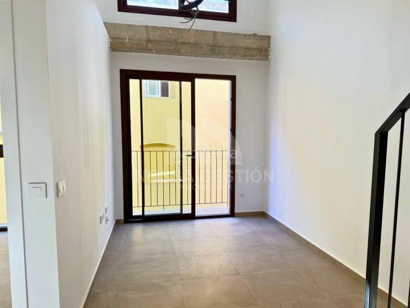 Foto 4b1f69dd-945c-4269-8db3-09525f0f9908. Rent duplex with heating parking in El Pilar Valencia