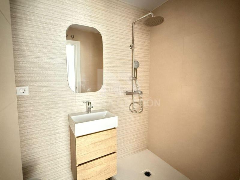 Foto 63da6025-c7aa-41b0-a112-e7980a8ceee0. Rent duplex with heating parking in El Pilar Valencia