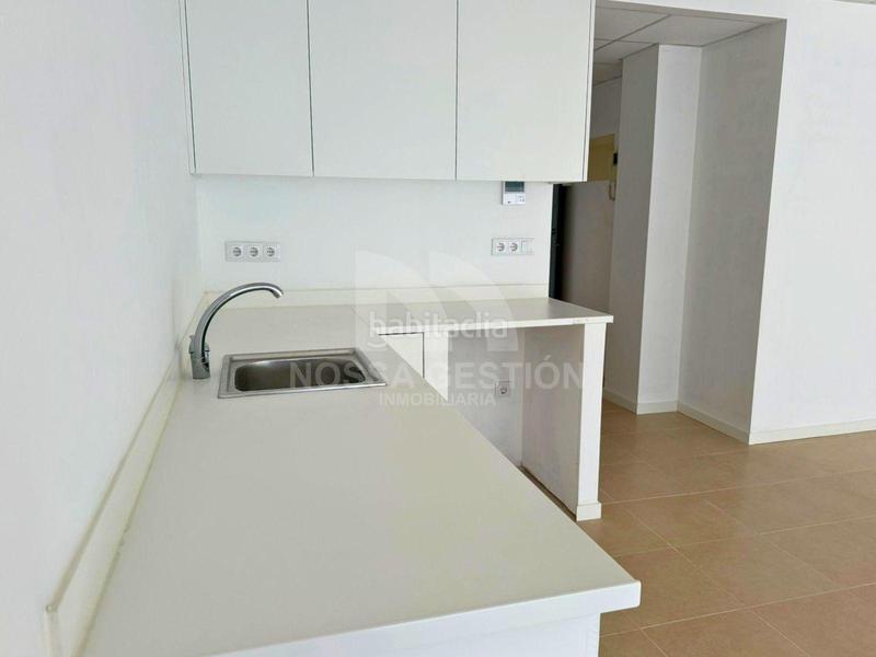 Foto d1ae1376-980d-4987-b716-65fc35e25d5a. Alquiler oficina  en alquiler en el centro de negocios sur en Beniparrell