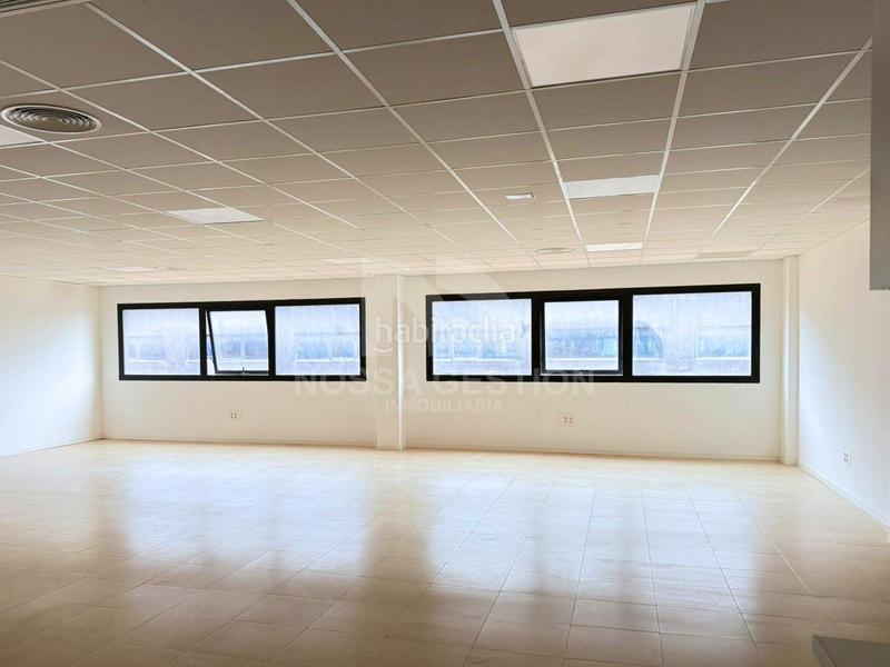 Foto 3773c99f-ca75-48f1-9a2b-1a544b961e93. Location bureau dans Beniparrell