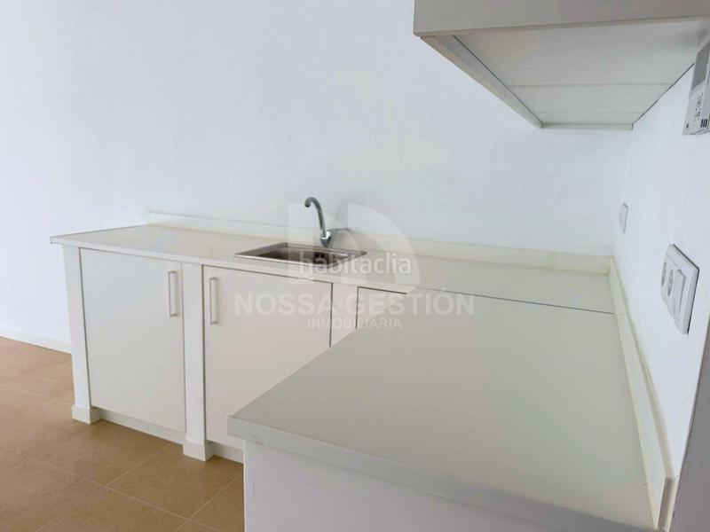 Foto fc9970fa-7587-40f2-8379-cbe67b97e761. Location bureau dans Beniparrell