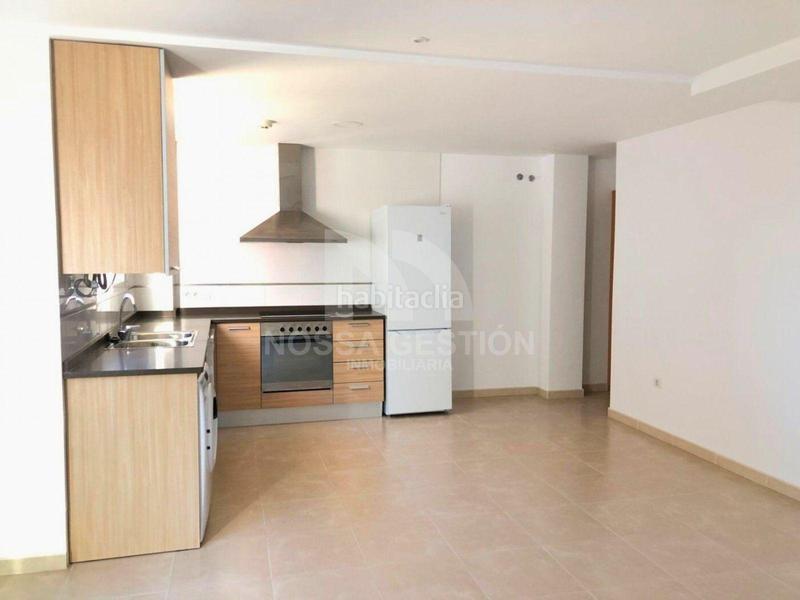 Foto 768fc52b-f916-4a29-a10c-7f21e93220ea. Lloguer pis a Almenara