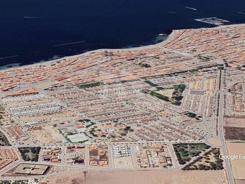 Foto ef55195f-a88e-42b3-b027-bc00f3d3cdcb. Maison jumelée dans Centro Alcázares (Los)