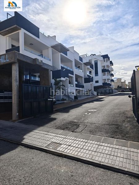 Foto ac83cf1f-2ebb-4788-ad8a-0ce55292ba9c. Dúplex amb aparcament piscina a La Florida Orihuela