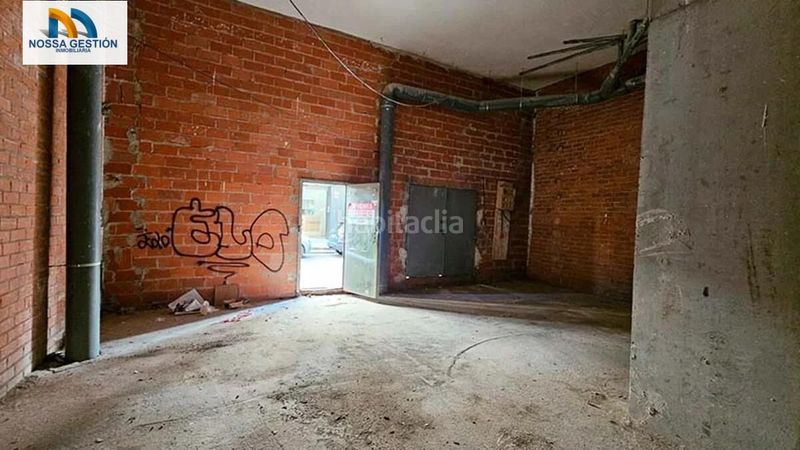 Foto 0ca89809-57a4-43dd-a680-b8ed61cf611e. Local comercial a Exposició Valencia