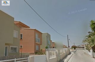 Casa en Escandinavia-Cautivador. Chalet adosado en lalf�s del pi  y sin comisi�n inmobiliaria