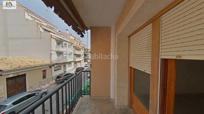 Foto 5c971d28-b11f-43a8-b857-2adc8d142c50. Pis a Campello Playa Campello (el)