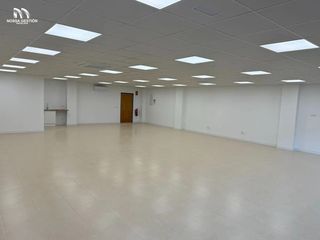 Bureau  Camino vereda sud. Espectacular oficina en venta en el centro de negocios sur  beni