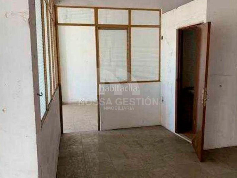 Foto f7f3db4c-8d31-4d57-b59a-281a5a53daa4. Local comercial a Algemesí