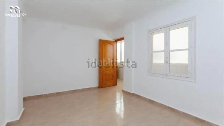 Foto b27be2b5-7016-4e92-bc49-557bbc398d67. Pis a San Crispín Elche / Elx