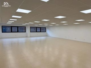 Rent Office space  Camino vereda sud. Exquisita oficina en alquiler  en el centro de negocios sur, ben