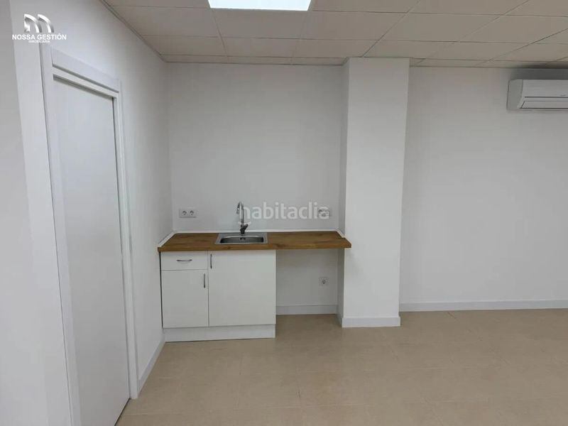 Foto c997122d-8380-4821-b48b-36b828f12aec. Rent office space with heating parking in Beniparrell