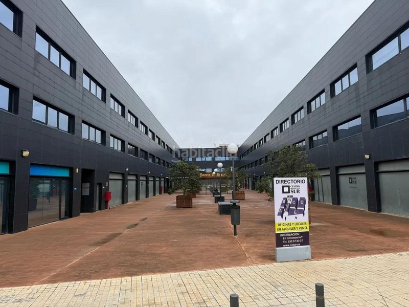 Foto a8f7366e-7435-4def-92ea-1ad76618805e. Business premise in Beniparrell
