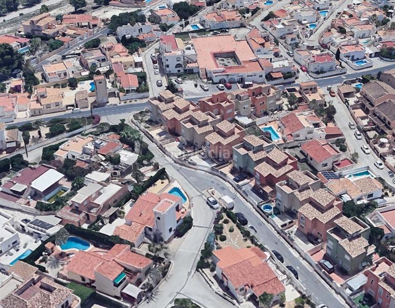 Foto 13a2332d-ed9a-4c7f-b3f1-c6b97fba4900. Casa aparellada amb aparcament a Escandinavia-Cautivador Alfàs del Pi (l´)