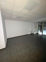 Local Comercial  Calle arxiduc carles. Oportunida única de inversión!!!!local en venta en picassent