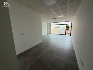 Local commercial  Camino vereda sud. Local comercial en venta en centro de negocios sur  beniparrell