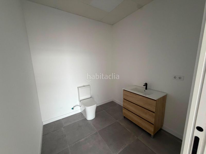 Foto 2e2f2aad-d9a5-418a-a5f7-c0f96f0155da. Lloguer local comercial a Beniparrell