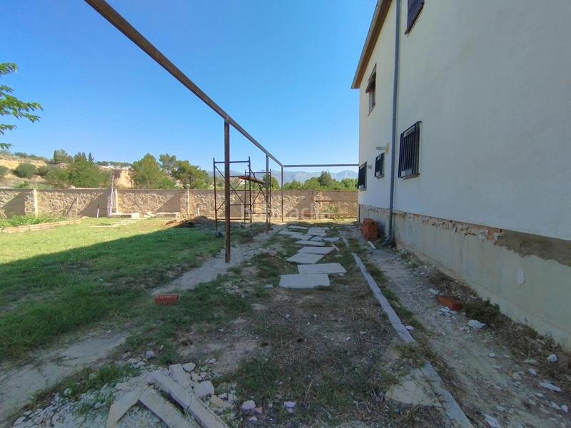 Foto bc06812b-e298-4e0a-9bff-d4d81671e736. Chalet en Cocentaina