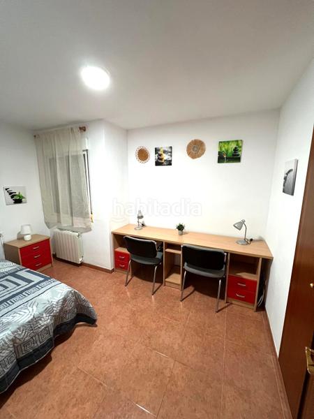 Foto b5cd9d73-f280-435f-a9d7-c3f4b287e4ea. Rent flat with parking in Centre-Zona Alta Alcoi