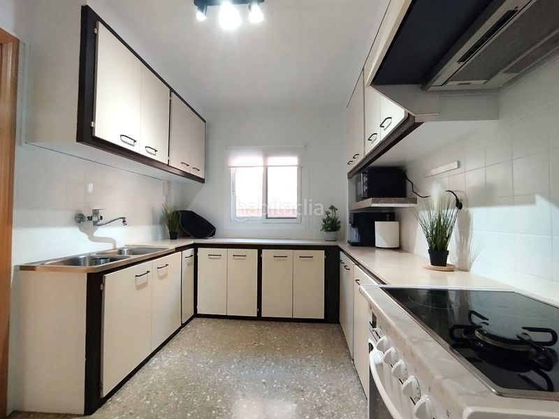 Foto 45e807cf-4389-4384-986f-7e28dd1e76aa. Flat with heating in Eixample Alcoi