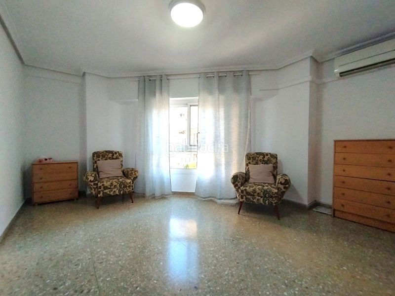 Foto 7c33f3da-363d-4320-80c4-a2a92535bc55. Flat with heating in Eixample Alcoi