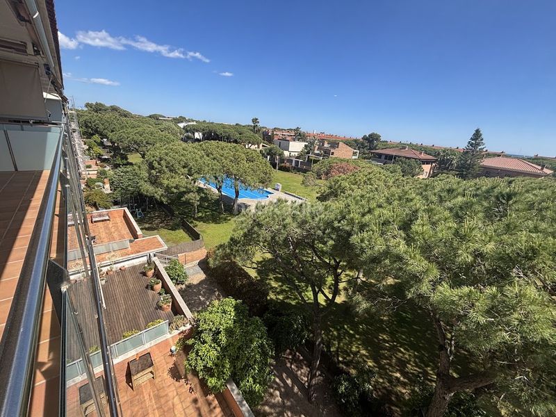 Foto 69a48937-1005-436d-ba77-1a37c9f3e918. Àtic amb aparcament piscina a Gava Mar Gavà