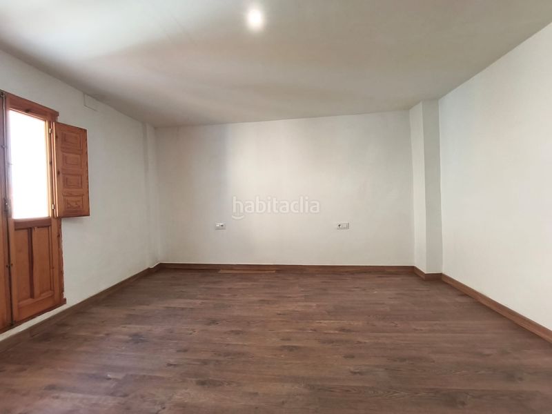 Foto 4473d631-c0d5-4683-8833-63fc97207628. Casa adossada a Centro Ontinyent