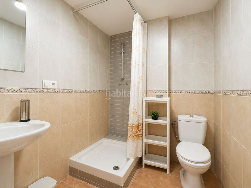 Foto a3e643d3-9bdc-42a7-bf72-53c28892e1d7. Casa adossada a Centro Ontinyent
