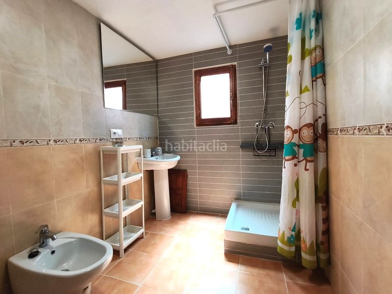 Foto af4a6c92-fe1a-4434-9c75-0d47edaa1671. Casa adossada a Centro Ontinyent