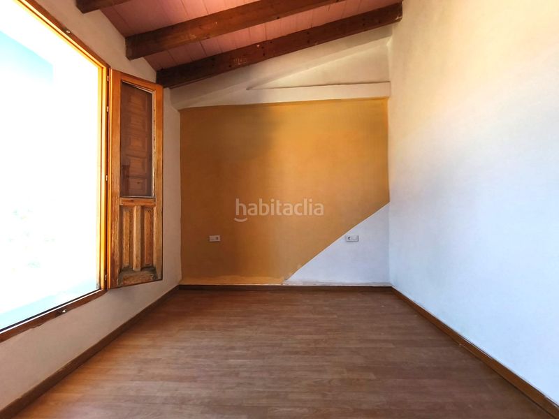 Foto f2c5cc3a-eef4-4473-846f-e5ee477b88a4. Casa adossada a Centro Ontinyent