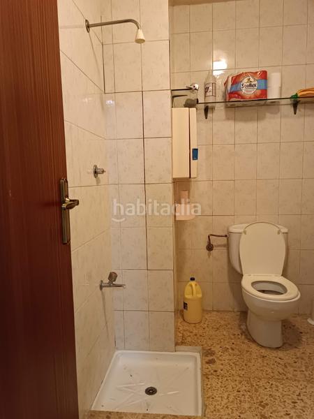 Foto 4a9e7a66-a3ee-47d2-b43a-77d9c81aee55. Local comercial a Xixona
