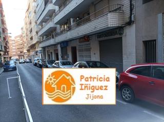 Local Comercial a Xixona. Local de 140 m2 a la calle.