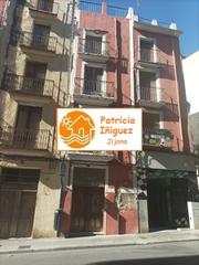 Masia  Carrer del vall. Casa con planta baja y 3 pisos, en la calle de ingreso a jijona.