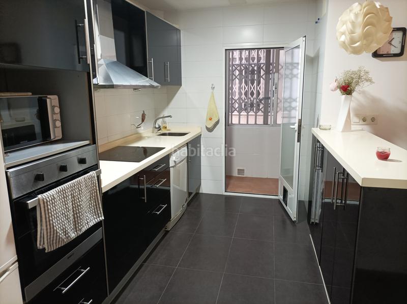 Foto eb990e2d-84e2-47cc-bcfd-00cd3975b427. Flat in Campello Playa Campello (el)