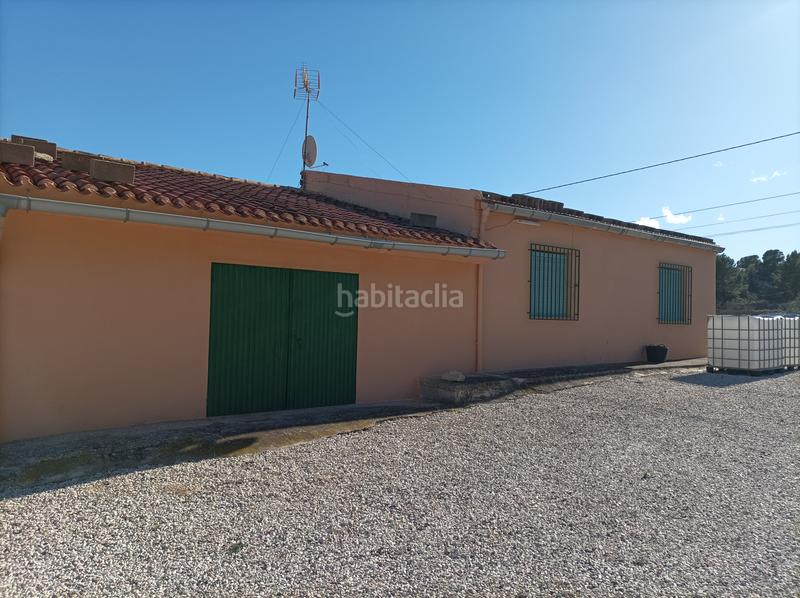 Foto 33f4345c-7863-4e31-a7cf-e81f848da2b3. Casa en diseminado sector 5 331 campo de 7.430 m2, casa de 150m2 y piscina 8 x 4 mts !!! en Xixona