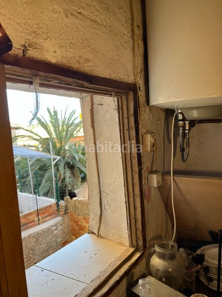 Foto 22d20e8e-0093-43f5-a5dd-34fb89f9e7c3. Casa adossada a Xixona