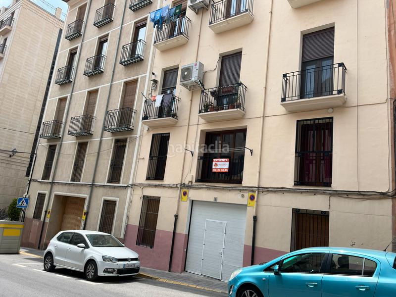 Foto 54f2082c-dce3-470e-9238-5545122bc75b. Piso amplio y acojedor entrepiso con ventanas a la calle, en el pueblo de jijona. en Xixona