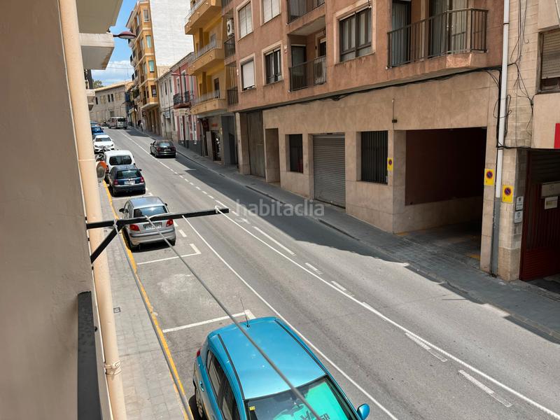 Foto 6b3bd0d2-2dab-4d29-bbb0-9c5f4c2a016b. Piso amplio y acojedor entrepiso con ventanas a la calle, en el pueblo de jijona. en Xixona