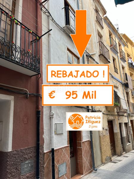 Foto 567002cc-5237-4f94-bf10-8368609c6859. Casa adossada a Xixona