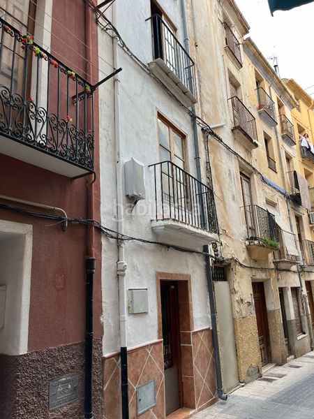 Foto 743cde73-a678-4cfa-a55a-8495326fa1d6. Casa adossada a Xixona