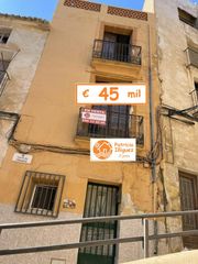 Semi detached house  Carrer de l'abadia. Bajada de precio! increíble oportunidad!