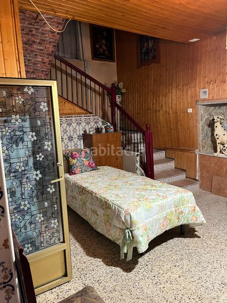 Foto 05701d7c-b676-4255-96f7-995317422827. Casa adossada a Xixona