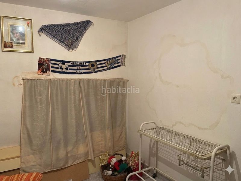 Foto 3ddc578f-fd5a-47e8-8094-e018088f8f8f. Casa adossada a Xixona