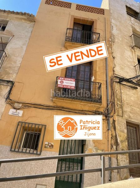 Foto 4180dd21-c82e-4bea-b07d-17667154c7e3. Casa adossada a Xixona