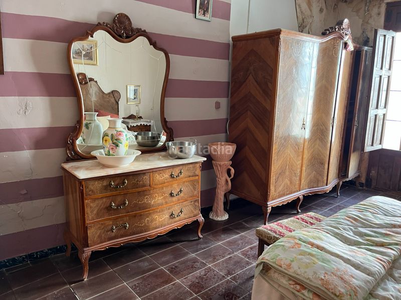 Foto 98fe2916-2378-4384-8e37-59a480917387. Casa adossada a Xixona