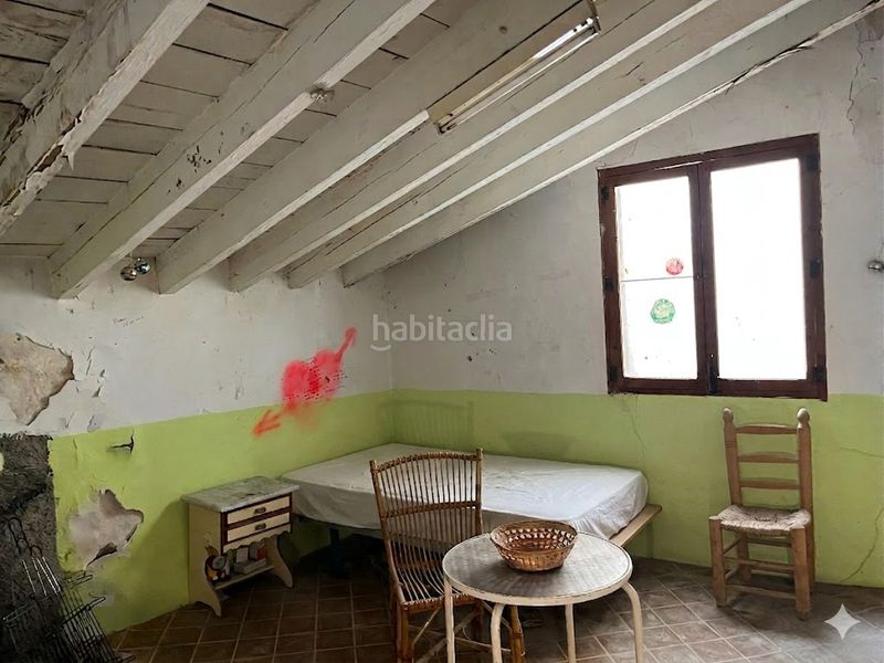 Foto eb725c4a-7f87-4714-b75a-e5405f01b098. Casa adossada a Xixona