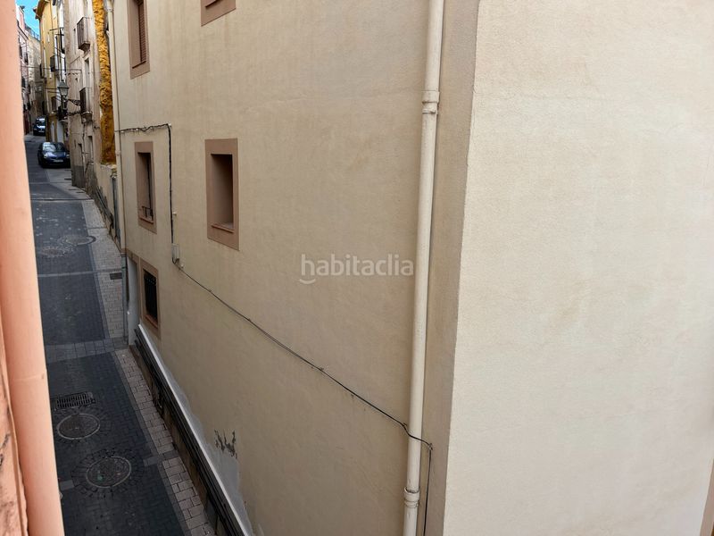 Foto ee6793b3-845c-4dc3-a01a-a376fc530a58. Casa adossada a Xixona