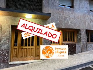 Affitto Appartamento in Carrer de la pescateria 1. En pueblo de jijona, amplio piso a metros de la av. constitución